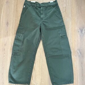 Marcelle Low Slung Cargo in Surplus
Citizens of Humanity